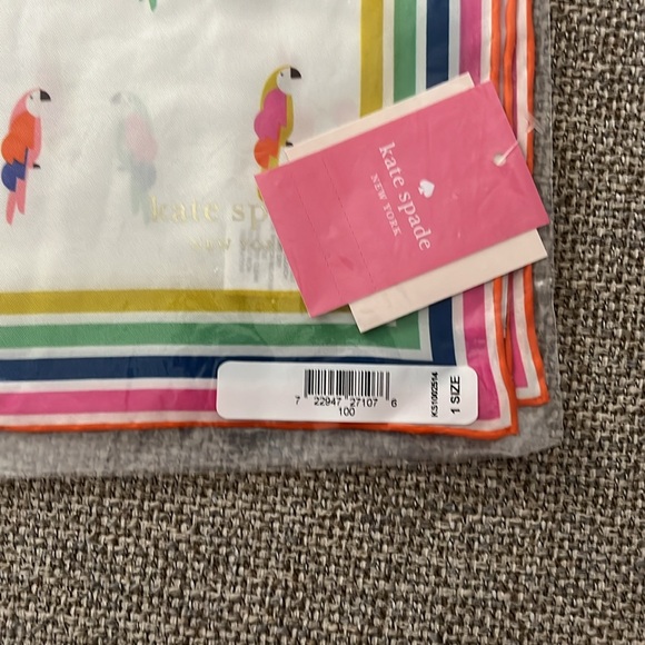 Kate Spade Flock Party Bandana - Picture 3 of 8